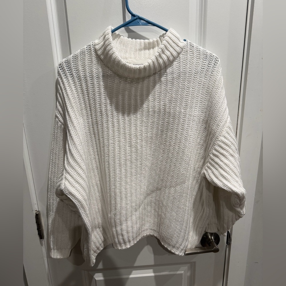 Pomander Place ribbed‎ turtleneck sweater in size XS.